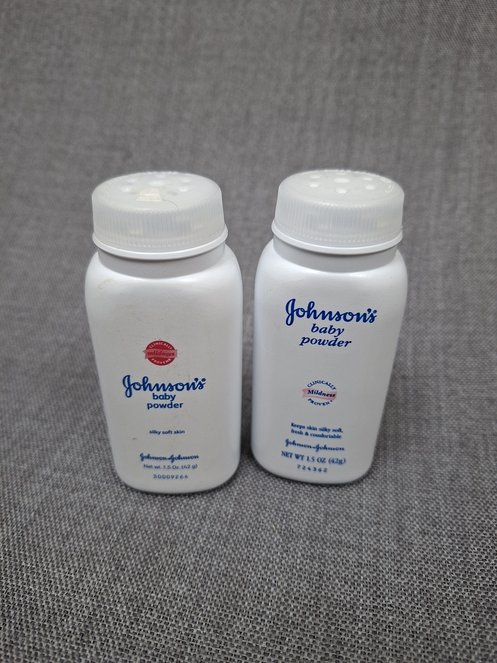 Johnsons Baby Powder 1.5 Oz USED Lot of 2. Both almost full Discontinued Formula